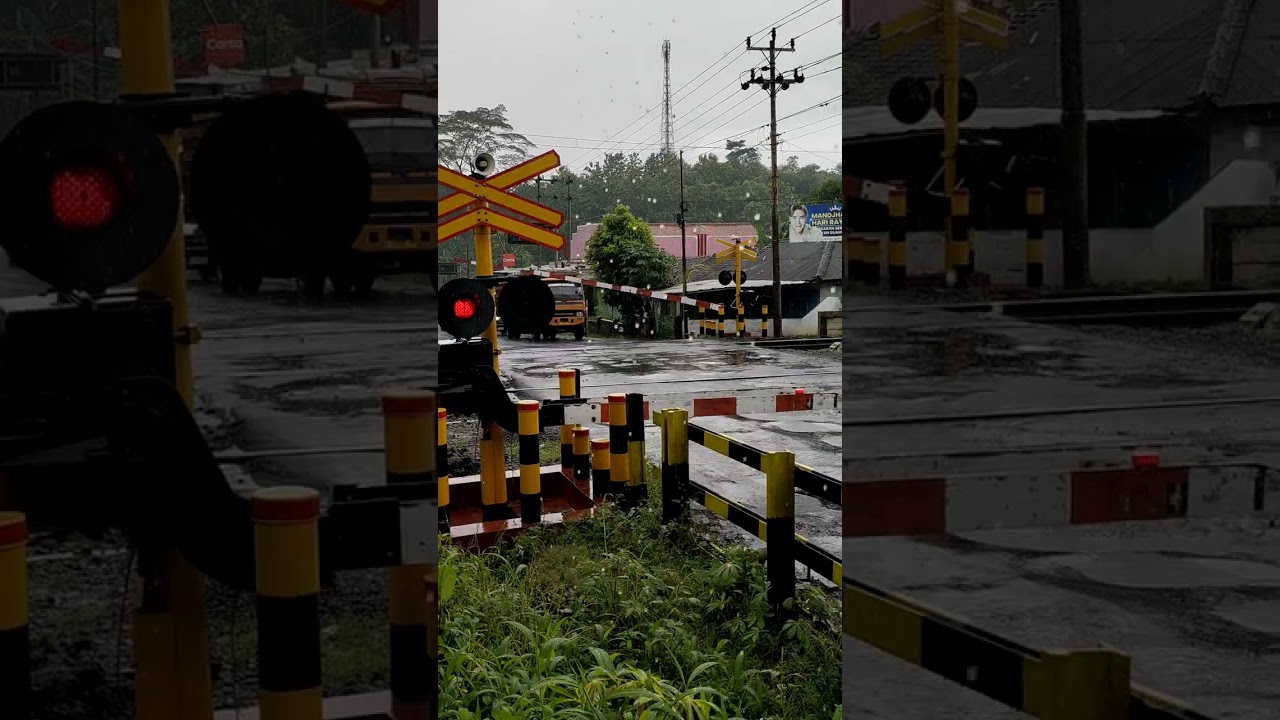 Momen Pengendara Menerobos Palang | The Moment a Rider Break Through The Barrier