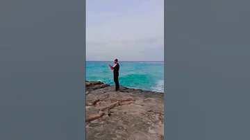 يا ليل مسهرني احضني بسكوتك 