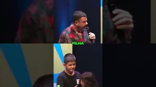 Piadas Infantis: Uma Noite de Risadas e Confusões no Palco! #shorts