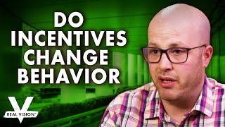 How Incentives Alter the Behavior of Questionable Banks (w/ David Enrich)
