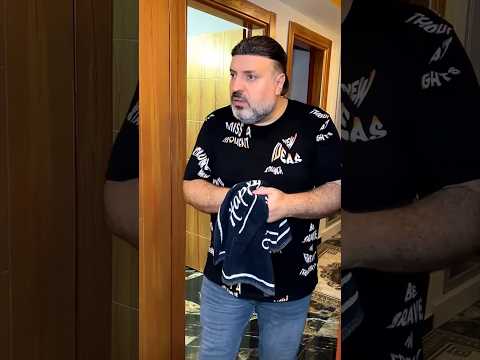 عندما ترى الجميع يتصرفون بغر 