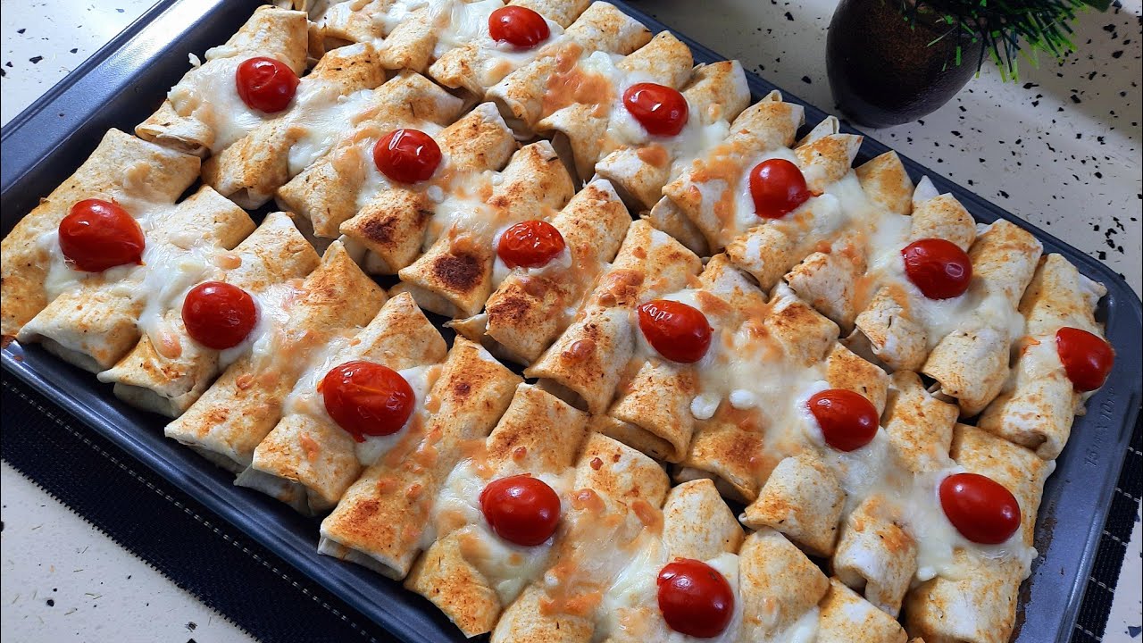 رولات الفاهيتا محشوة بقطع الدجاج الطرية بنكهة لا تقاوم فاهيتا الدجاج المقرمشة داخل رول شي جدا👌