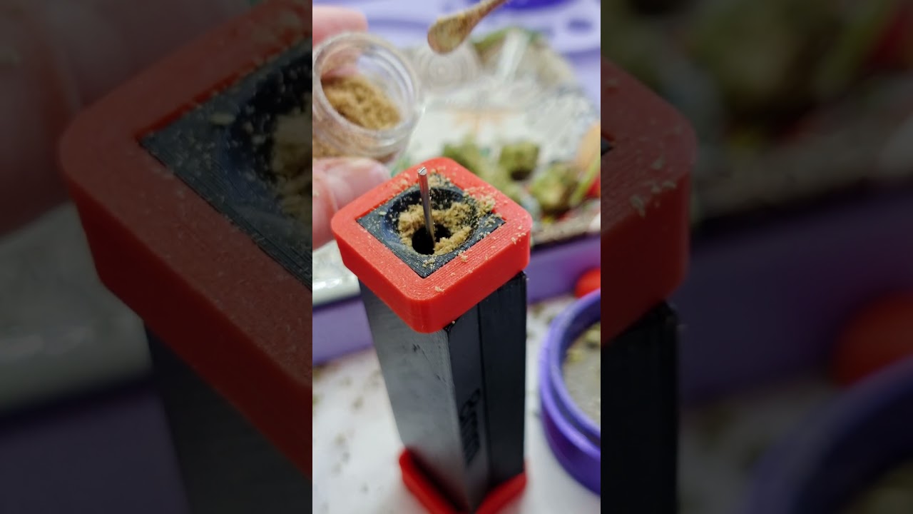 Roll A Cannagar With Me