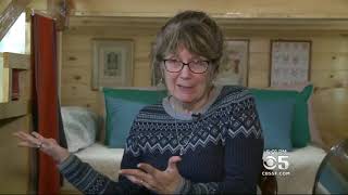 180301149 Woman Lives In 200 Sq Ft Tiny Home She Bought For $38,000