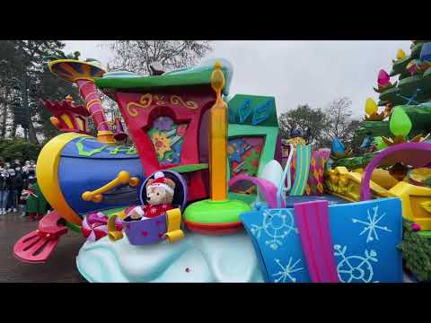 Disneyland Paris - Mickey's Dazzling Christmas Parade (Day & Night time)