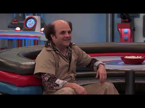 Henry Kisses Charlotte?! 😮 CHENRY Moments | Henry Danger