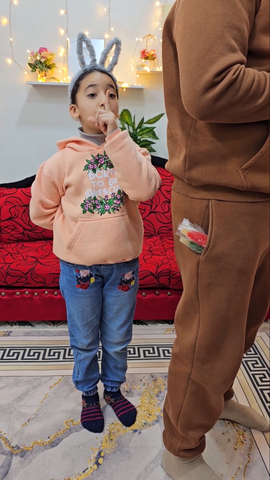 قنصتني الشوكلاته? (شوف رورو ولي لي عملوا ايه??) #shorts