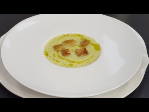 Video: Supë Me Merluc Qumështi Me Selino