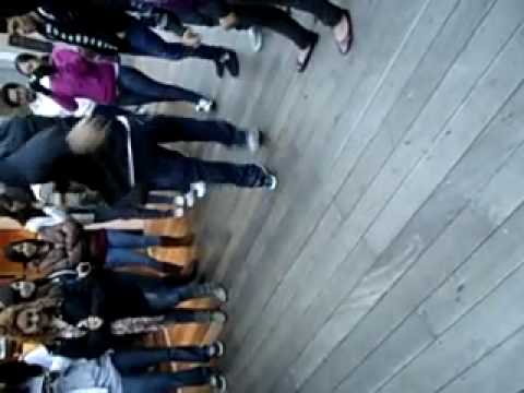 Shuffling at Pier 39