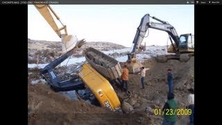 CROWPEAKS  270D CAT TRACKHOE CRASH