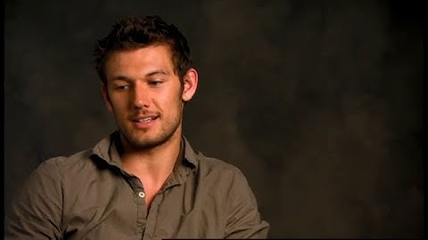 Magic Mike - Alex Pettyfer (Adam The Kid) über Matthew McConaugheys Rolle Dallas