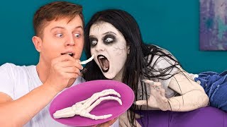 9 Zombie Food Recipes / What If Your BFF Is A Zombie