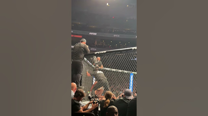 Octagon side reaction to Jon Jones knocking out Stipe Miocic #ufc #shorts #mma