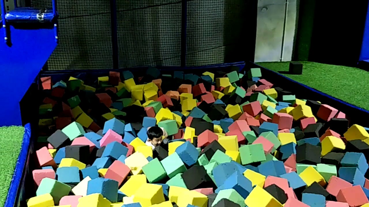 Amped Trampoline Park Pakuwon Mall Surabaya YouTube