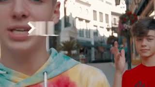 Famous ZACH CLAYTON HOW BOUT DAT Net Worth