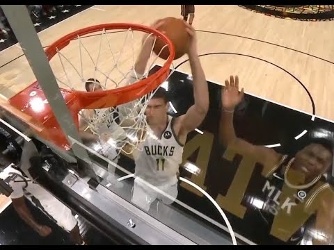 NBA 季後賽 老鷹 vs 公鹿 第六戰 上半場 『老鷹體型沒公鹿好 也絲毫不遜色』