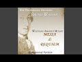 Miniature de la vidéo de la chanson Requiem In D Minor, K626: I. Introitus: Requiem Aeternam (Chorus, Soprano I)