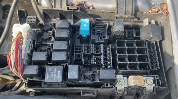 2006-2008 Mazda 6 Engine Fuse Box Location and Diagram