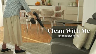 A Spring Apartment Reset 🌷| Deep Cleaning, Refreshing Our Home & Cozy Lunch | Slow Living