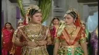 कृष्ण जी को तोलने चली है एक दीवानी