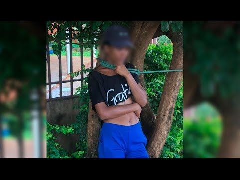 Flagrada invadindo residência, mulher é amarrada em árvore por populares