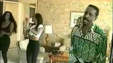 Ike Turner & singers rehearse "Baby Get It On"