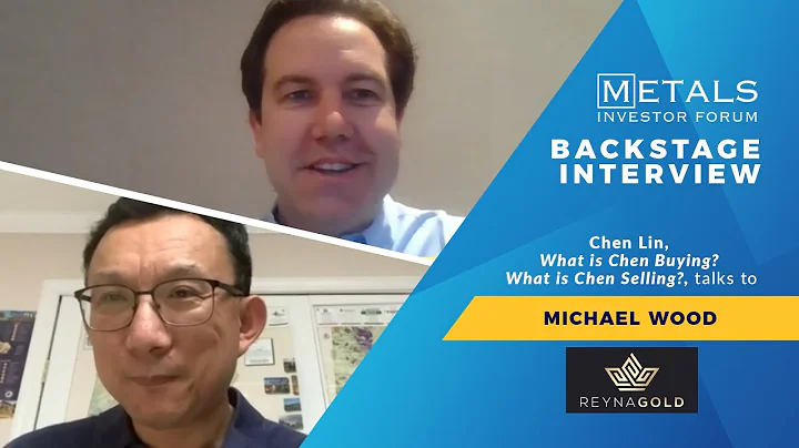 Michael Wood of Reyna Gold talks to Chen Lin at th...