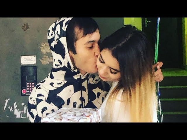 Nudist guruh jinsiy aloqa fotosuratlari Ular bir yigitni porno videoga olishdi.