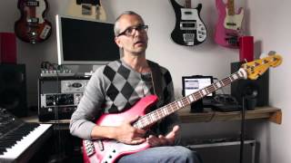 How to play bass - Thank You (Falettinme Be Mice Elf Agin) - Sly & the Family Stone chords