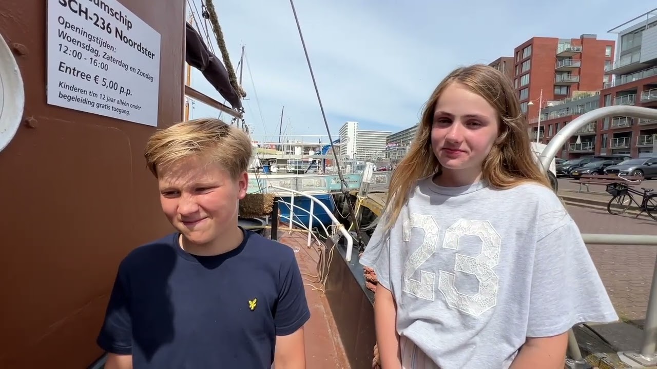 Dominee Gerco Lock drukt zijn snor