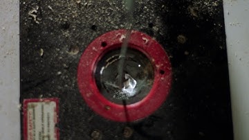 How a next-level pro loosens stuck router bits – WD-40 Specialist® Penetrant with EZ-REACH®