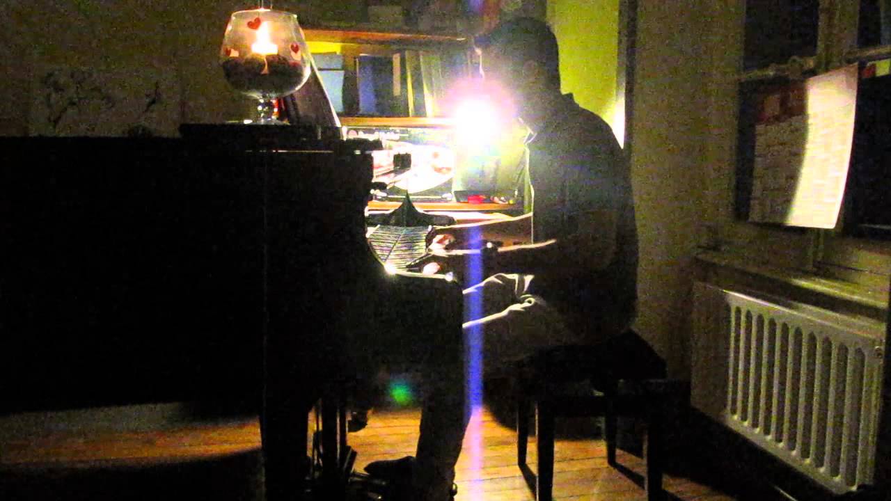 Le bossu de Notre Dame -  Les bannis ont droit d'amour (Grand Piano version)