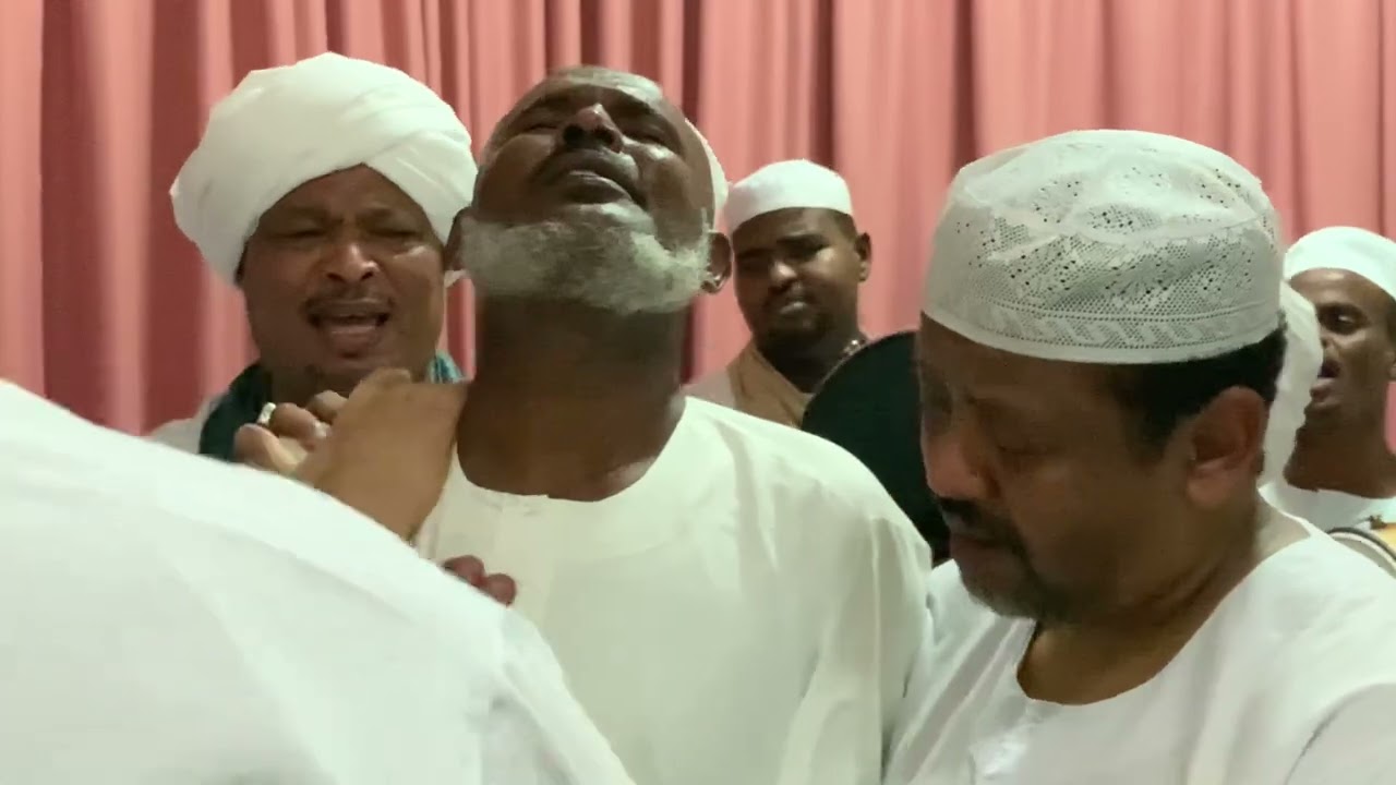 مدحة للكناني للشيخ محموددالضعيف اداء المادح يوسف و المجموعه _ العين