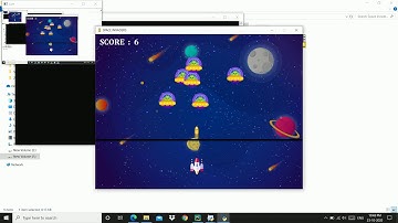 Playing Space Invaders\ Self-made using python