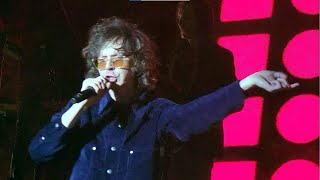 View Beck Performs 'Loser' Live at Innings Festival, Tempe Beach Park