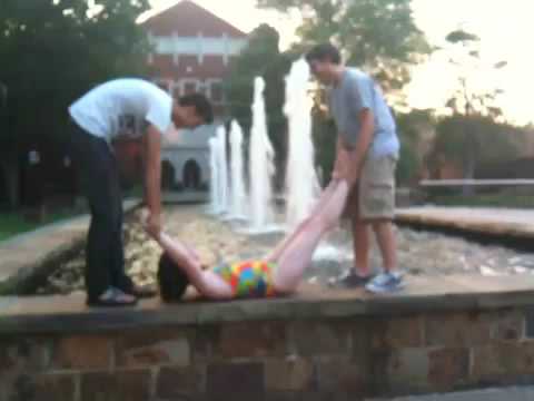 Elle gets thrown in fountain