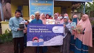 Penyerahan wakaf buku pintar iman islam ke TPQ di Lumpang Bolong Bangil Pasuruan JawaTimur