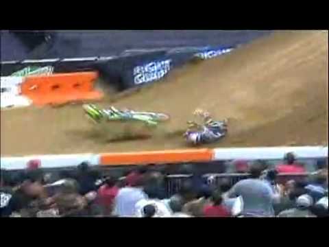 Horrible crash of Jeremy Lusk and other terrible f...