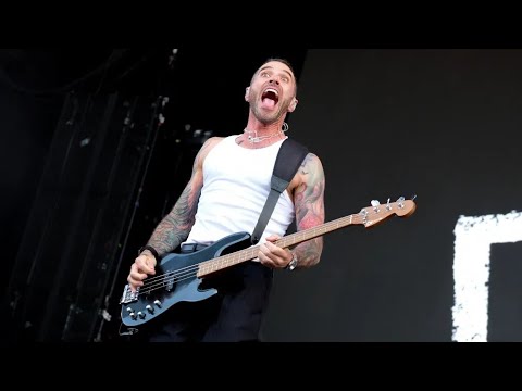 Matt Willis Booed