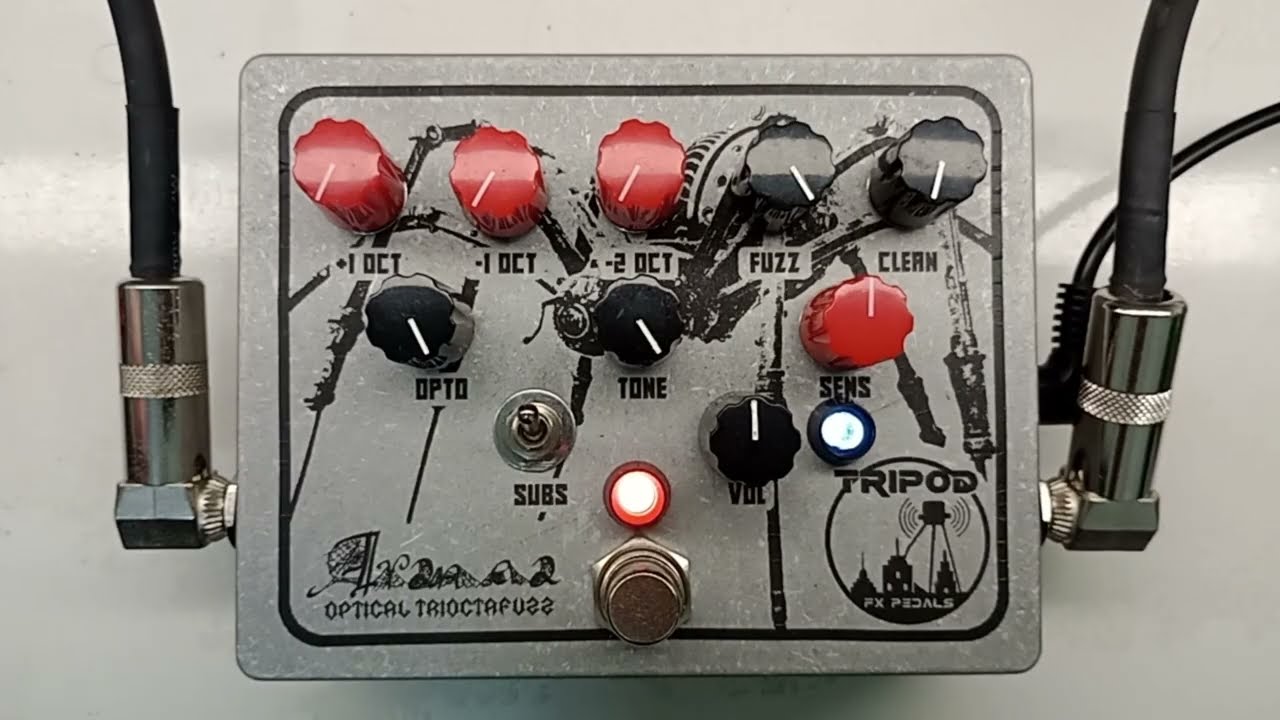 Aranea TriOctaFuzz (Tripod FX Pedals) - oitavador triplo e fuzz agressivo num único pedal - vídeo 1