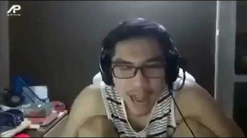 Pew Pew- câu nói làm lên tên tuổi của Pew