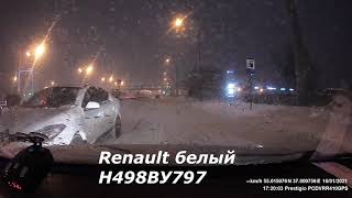 Быдло на встречке. Н498ВУ797 Renault Fluence.