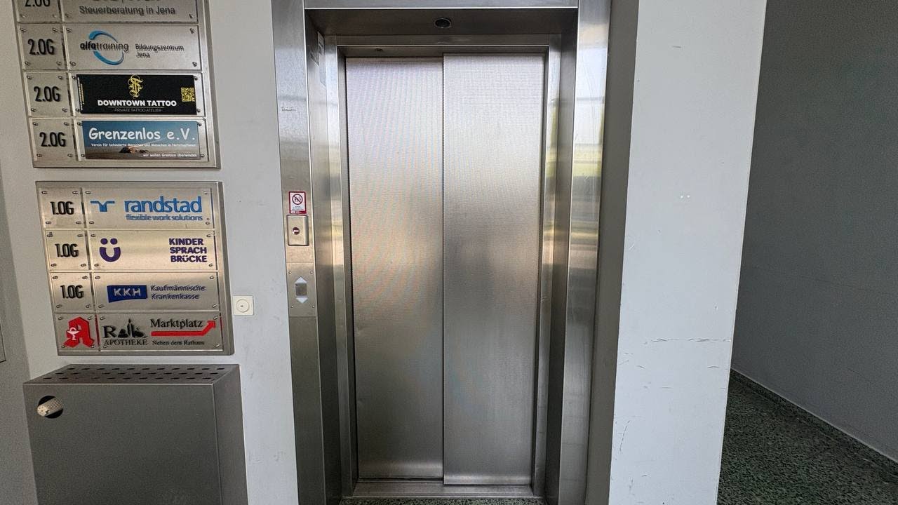 Epic Motorsound! 1997 Lessau Ludwig traction Elevator in Jena