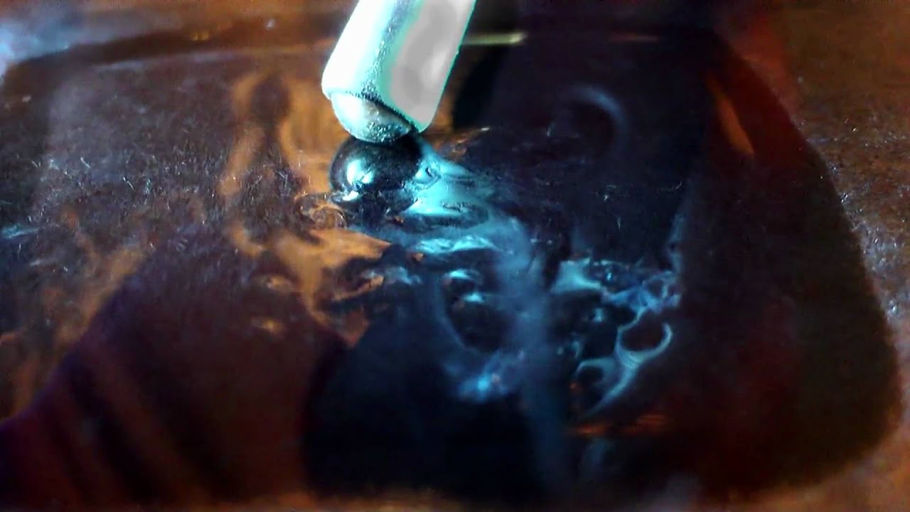 radioluminescent toggle switch inside peltier cloud chamber