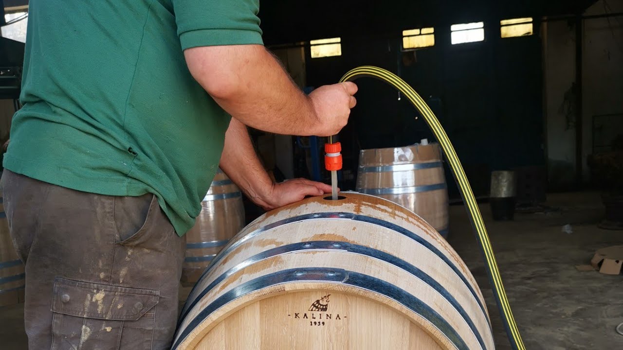 Hogyan avassunk be új Tölgyfa Hordót?