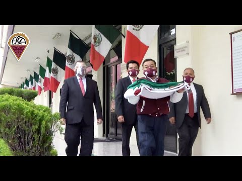 Izamiento de bandera - ESCA, Santo Tomás.