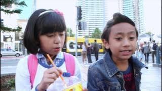 Strawberi & Karipap Hello Gold Coast: Mia & Rykarl Suka Berlakon dengan 'Bro Z'!