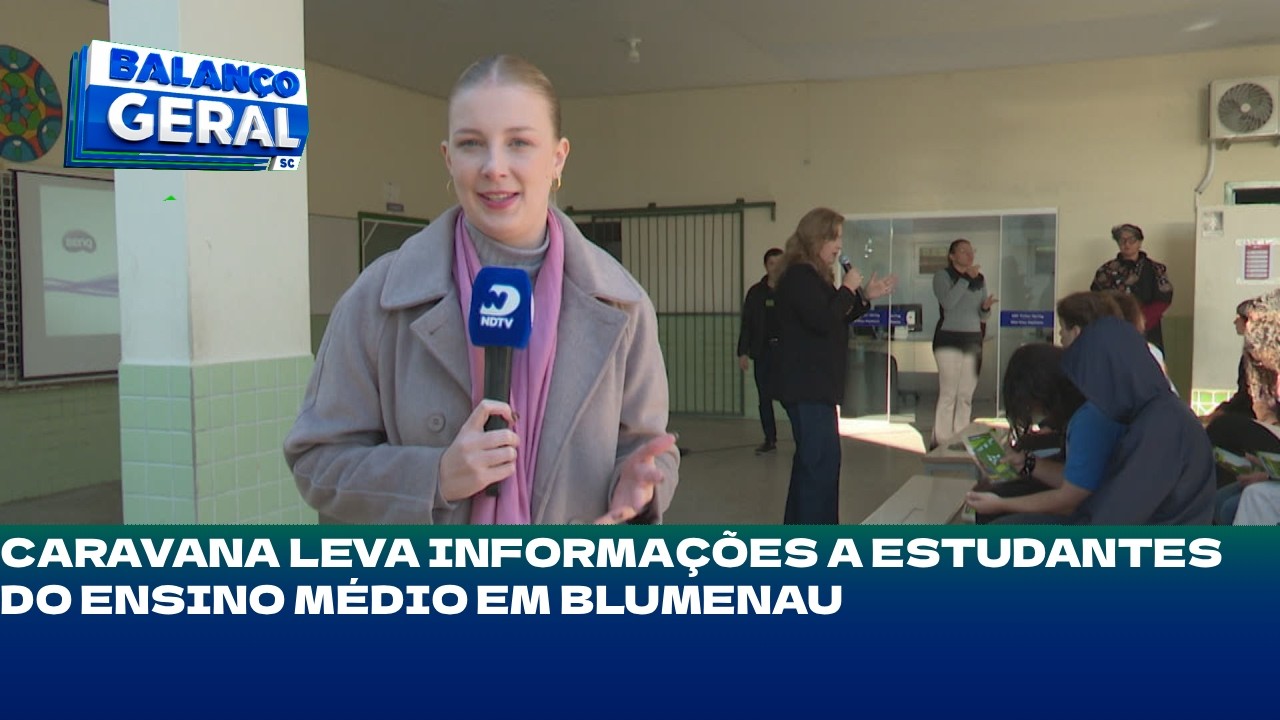 Caravana leva informações a estudantes do ensino médio em Blumenau
