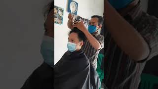 heksa mau potong rambut,13.09.2021,,semenjak pandemi covid ga pernah di potong...