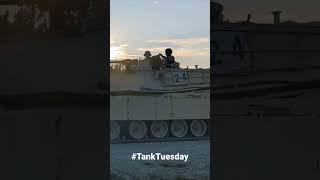 M1 Abrams #Tank Drives by at the Ft. Benning Armor School